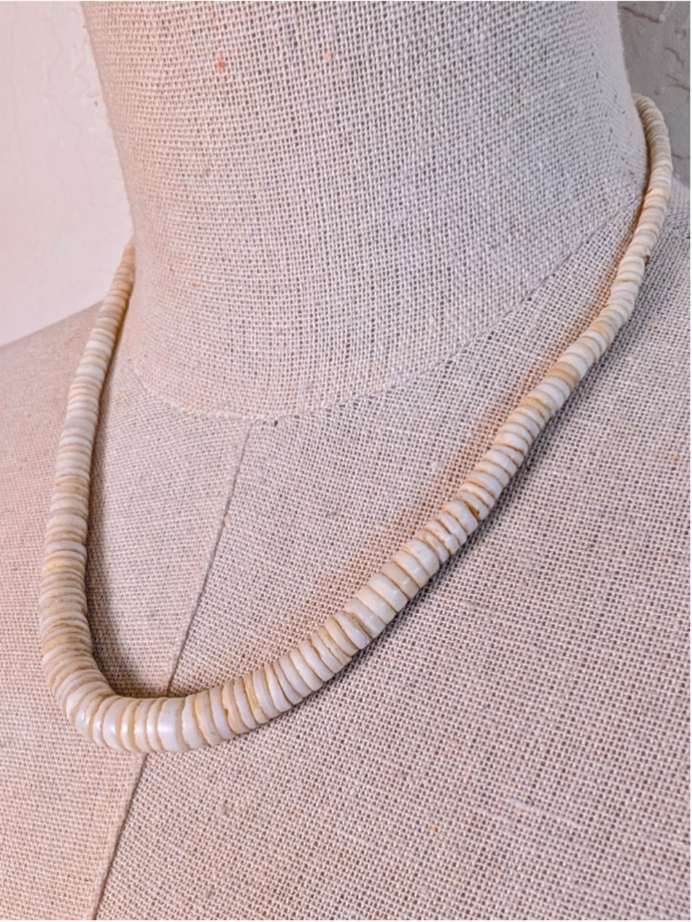 Vintage White Shell Heishi Disc Bead Necklace 18in Silver Tone Barrel Clasp